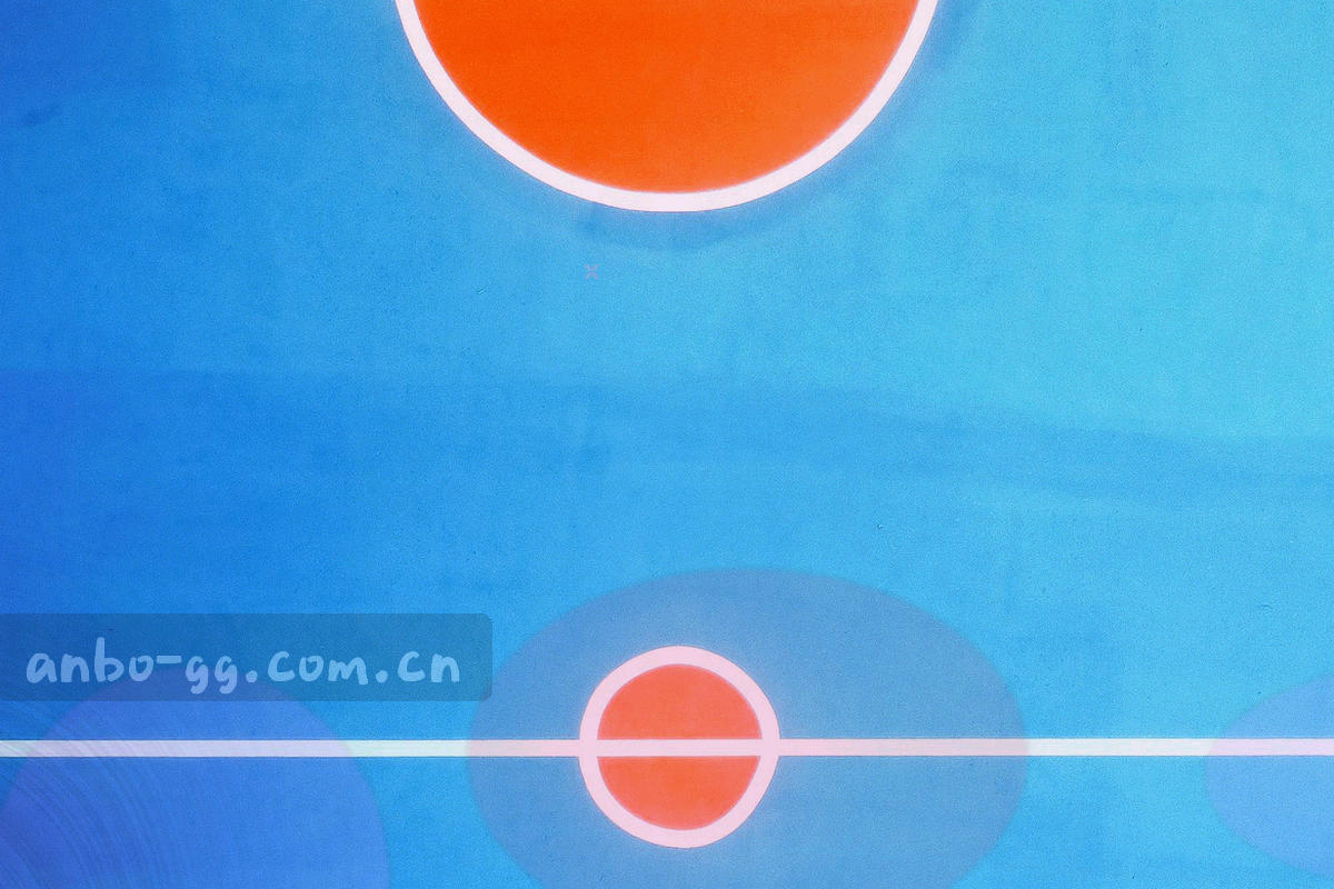 抽象补丁网格与漂浮的版本号光效，青紫渐变在深色背景上铺开